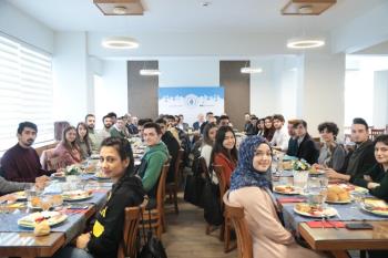 Rektörümüz Prof. Dr. Süleyman Özdemir Öğrenci Topluluk Başkanları İle Kahvaltıda Bir Araya Geldi